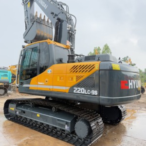 Excavatrice Hyundai 220-9s d'occasion en excellent état, machine de terrassement à vendre en bon état de marche - Product Image 1