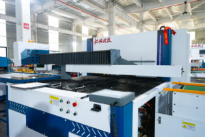 Prensa Plegadora Inteligente Sincronizada Yichang, Máquina de Plegado de Acero al Carbono de Alta Rigidez Automática - Product Image 5