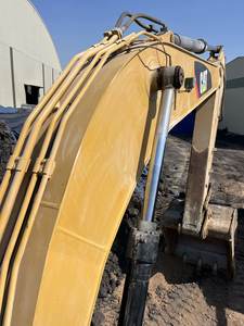 Excavadora Hidráulica Caterpillar 330D 2L de Alto Rendimiento, Duradera y Confiable, y Modelos Similares 320DL 323DL 345DL 330CL - Product Image 4