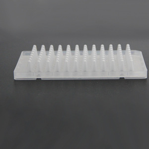 Plaque PCR médicale Yongyue 96 puits 100 µL à bords hauts, fond plat, puits carrés, stérilisable pour ABI - Product Image 3