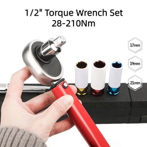 Juego de 6 Llaves Dinamométricas de 1/2'', Capacidad de 210 NM, Grado Industrial, 17, 19, 21 mm, Vasos para Tuercas de Rueda, Barra de Extensión, Juego de 5 Piezas - Product Image 3