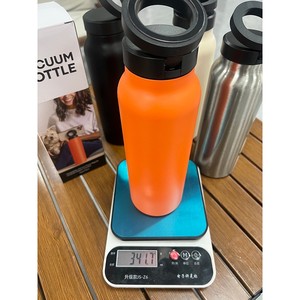Botella <span class=keywords><strong>de</strong></span> <span class=keywords><strong>Agua</strong></span> Personalizada <span class=keywords><strong>de</strong></span> Acero Inoxidable, Ideal para el Gimnasio y Actividades Deportivas, con Imán en la Tapa para Sujetar el Teléfono Móvil - Product Image 5