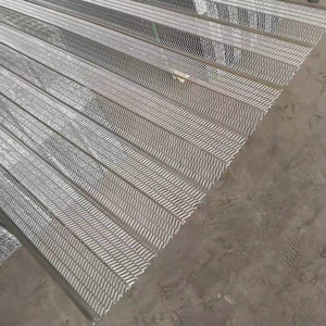 Listón <span class=keywords><strong>de</strong></span> costilla <span class=keywords><strong>de</strong></span> metal expandido galvanizado <span class=keywords><strong>de</strong></span> 2200mm para malla <span class=keywords><strong>de</strong></span> listón <span class=keywords><strong>de</strong></span> costilla <span class=keywords><strong>de</strong></span> trabajo <span class=keywords><strong>de</strong></span> forma acanalada alta expandida <span class=keywords><strong>de</strong></span> metal <span class=keywords><strong>de</strong></span> construcción - Product Image 4