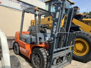 New HELI CPCD30 3 Ton Diesel <b>Forklift</b> Truck 3t Heli <b>Forklift</b> 0.5m Mast Isuzu Engine Hydraulic Side Shifter Factory Direct Supply - Product Image 1