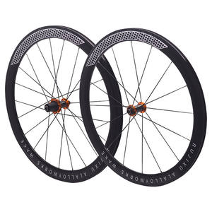 Juego de Ruedas para <span class=keywords><strong>Bicicleta</strong></span> de Carretera 700C 30/40/50mm, Freno V/Disco, Ruedas de Aleación de Carbono para <span class=keywords><strong>Bicicleta</strong></span>, Llanta Clincher de Aluminio de 30mm de Profundidad <span class=keywords><strong>Tipo</strong></span> MTB Acero - Product Image 3
