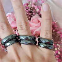 RN1044 — bague noire en hématite pour femmes, bandeau à facettes lisse, mode unisexe