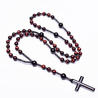 Colliers de prière catholique en pierre naturelle œil de tigre rouge onyx avec pendentif croix en hématite pour hommes et femmes