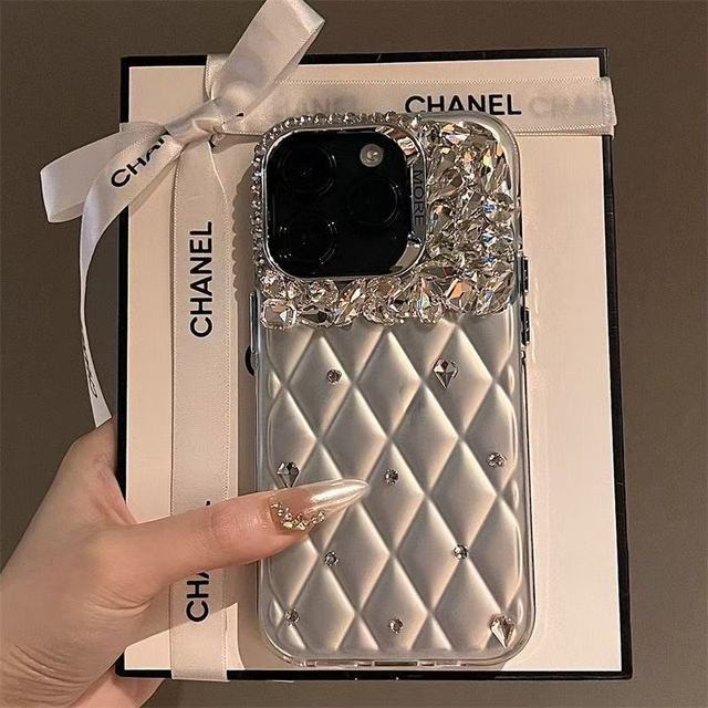Women Luxury Glitter Diamond Phone Case for IPhone17 16 15 14 13 12 11 Pro Max Shockproof Protective Mobile Phone Cover