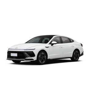 Familia Clase B sedán de tamaño mediano conducción a la izquierda coche de combustible bajo consumo de combustible 2.0tn línea Max 2024 Hyundais Sonata - Product Image 1