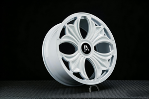 Rines Forjados a Medida de 19-20 Pulgadas |   Fundas de Lujo a Medida para Sedanes Ejecutivos, Coupés de Alto Rendimiento y Autos Grand <span class=keywords><strong>Touring</strong></span> Premium - Product Image 3