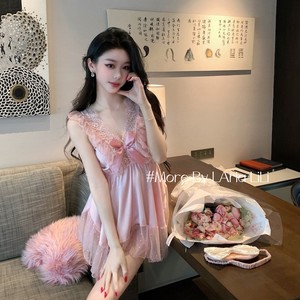 Chemise de nuit rose éthérée de style français, camisole en dentelle pure et séduisante de style princesse, pyjama d'été en maille douce. - Product Image 1
