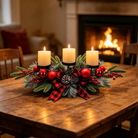 Décoration de table de Noël : centre de table en plastique avec plantes artificielles, pin et baies pour fêtes