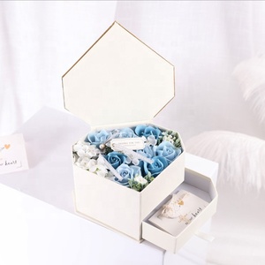 Cajón <span class=keywords><strong>en</strong></span> forma de corazón, caja de regalo de flores de jabón para novia, regalo de cumpleaños, <span class=keywords><strong>tarjeta</strong></span> creativa a juego, caja de mampostería - Product Image 4