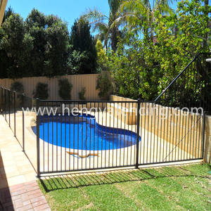 Panneau de clôture de <span class=keywords><strong>piscine</strong></span> <span class=keywords><strong>tubulaire</strong></span> enduit de poudre, clôture de <span class=keywords><strong>piscine</strong></span> en acier galvanisé pour la maison - Product Image 3