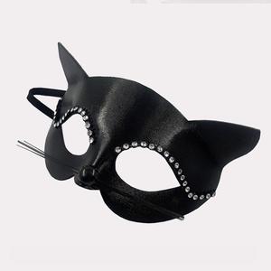 Masques de soirée de luxe noirs en PVC pour femmes, imprimés en typographie, <span class=keywords><strong>avec</strong></span> strass en forme de chat, accessoires de déguisement d'<span class=keywords><strong>Halloween</strong></span> - Product Image 1