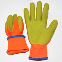 Gants de sécurité pour jeunes SUNCEND personnalisables en gros, haute qualité, 13 jauges, en polyester, avec paume enduite de mousse de latex verte et doublure orange