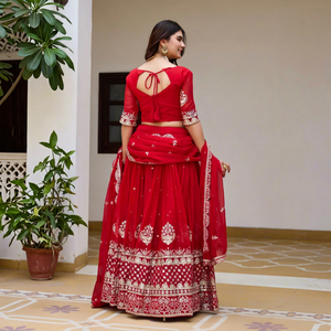 Ensemble Lehenga Choli brodé rouge, tenue de mariage traditionnelle pour femmes, longueur au sol, style Inde Pakistan - Product Image 3