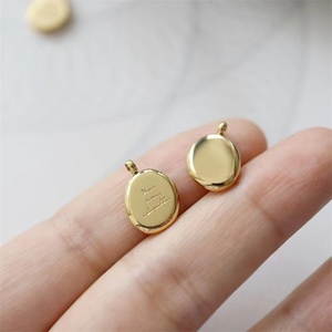 สร้อยคอชุบทองแบบแฟชั่นเรียบง่ายจี้รูปวงรี - Product Image 4