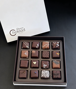 Caja de regalo de papel para trufas de chocolate con logotipo personalizado al por mayor para el Día de San Valentín, caja de chocolate con cinta e inserto. - Product Image 3