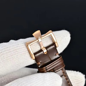 Nouvelle Arrivée Montre en Or et Diamants Unisexe Automatique Mécanique Date Lumineuse Verre Saphir Qualité Supérieure Sélection Neuve - Product Image 5