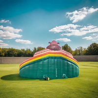 Grand parc aquatique gonflable avec mur d'escalade et piscine à jets d'eau en PVC pour jeux aquatiques en plein air