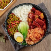 Wholesale Traditional Chinese Spicy Braised Pork Cubes Freeze-Dried Instant Style Ready Meal Food for Children in Bag