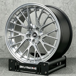 Rines BZY Personalizados de 3 Piezas Forjadas 5x130 para <span class=keywords><strong>Porsche</strong></span> 911 992 991 997 718 <span class=keywords><strong>Carrera</strong></span> <span class=keywords><strong>GTS</strong></span> de 19 20 21 Pulgadas, Acabado Pulido Cóncavo de Aleación - Product Image 3