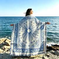 Couverture de voyage compacte personnalisée en jacquard teint en fil avec franges, idéale pour les compagnies aériennes, les hôtels et les cadeaux d'entreprise