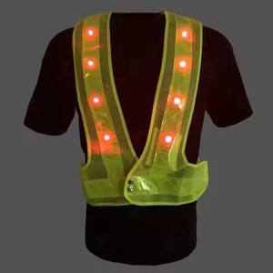 Chaleco LED con ropa de seguridad reflectante de alta visibilidad para deportes al aire libre y recreación - Product Image 5