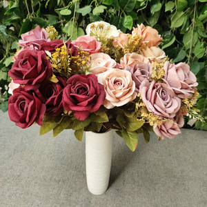 Bouquet de roses croissantes à 11 têtes Queyiyi, 51 cm, arrangement de roses artificielles, décoration de mariage, décoration de la maison - Product Image 3