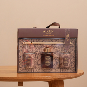 Aikun Transparent Window Custom Vanilla Agarwood Wholesale <b>Reed</b> <b>Diffuser</b> Scented Candle Gift Box Set with Rattan <b>Sticks</b> for Hote - Product Image 1