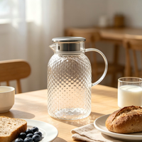 Grande carafe en verre texturé marteau avec couvercle filtrant, en verre borosilicate haute résistance, moderne, pour fêtes et maison, thé glacé et café infusé à froid