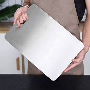 Tabla de Cortar Rectangular Minimalista Ecológica de Titanio Puro 100% de Alta Calidad 2024, Superficie Higiénica, Duradera y No Tóxica para - Product Image 2