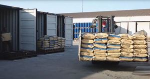 Matière première chimique générale, résine PVC Sg 5, fabricant Chine Xinfa, résine PVC K67 - Product Image 3