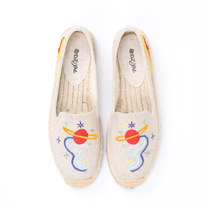 Baskets à plate-forme plate pour femmes brodées de manière exquise Chaussures de ballet de haute qualité Espadrilles personnalisées - Product Image 1