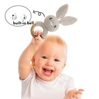 Mainan kelinci rajutan kartun rajutan bayi buatan tangan rekreasi binatang berkelontok hadiah baru untuk bayi