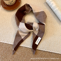 Écharpe en plaid vintage Melard douce et confortable pour femmes, accessoire décoratif chaud pour l'automne et l'hiver, écharpe triangulaire pour le cou
