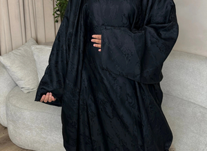 Ensemble Abaya Modeste Droit Coupe Papillon Longueur Ras du Sol, Robe de Prière Culturelle en Viscose Broderie Florale <span class=keywords><strong>Khaleeji</strong></span>, Hijab Assorti Grande Taille - Product Image 6