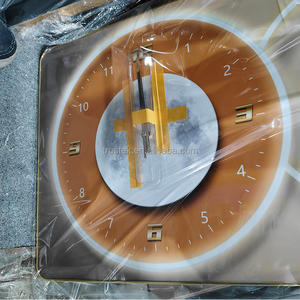 Grande horloge murale rectangulaire silencieuse à quartz, design minimaliste et unique, avec affichage de la date et de la température, alimentée par piles - Product Image 2