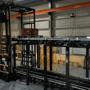 Système de levage à chaîne haute résistance pour le transport vertical de grandes palettes entre étages - Product Image 1