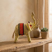 Figurine d'oiseau en herbe artisanale, écologique, en fibres naturelles, design rustique, ornement de table pour la décoration de la maison et les cadeaux
