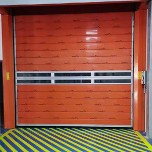 Puerta plegable <span class=keywords><strong>de</strong></span> alta velocidad <span class=keywords><strong>de</strong></span> <span class=keywords><strong>aluminio</strong></span> naranja Seguridad automática y protección del medio ambiente Persiana enrollable para uso en almacén - Product Image 2