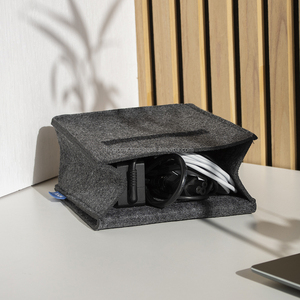 Sac de rangement en feutre gris de conception classique haut de gamme pour la souris et le chargeur, idéal pour un usage quotidien - Product Image 1