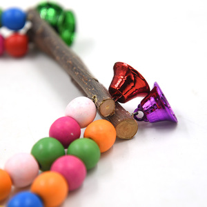 Balancelle colorée en bois pour oiseaux avec clochettes, jouet à mâcher durable pour perroquet, calopsitte, perruche, jouet d'intérieur - Product Image 2