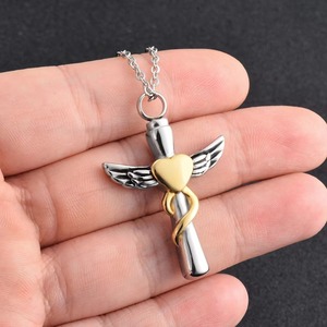 Collier urne en forme de croix avec cœur, pendentif de crémation en acier inoxydable pour cendres, bijou souvenir pour homme - Product Image 4