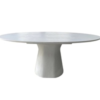 Meubles de maison, style nordique moderne minimaliste, revêtement en ciment, tables à manger ovales en béton noir et blanc