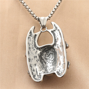 Collar de Hombre de Acero Inoxidable con Colgante de Calavera Alada, Diseño Geométrico Retro 190140 - Product Image 2