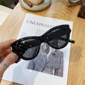 Nuevas Gafas de Sol de Ojo de Gato con Montura Completa, Superventas Transfronterizas, Unisex, Protección UV400, Estilo Retro Hip-hop, Sensación de Alta Gama, Delgadas y Modernas - Product Image 3