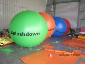 ลูกโป่งฮีเลียมเป่าลมลอยอยู่บนท้องฟ้าสำหรับงานโฆษณา - Product Image 2