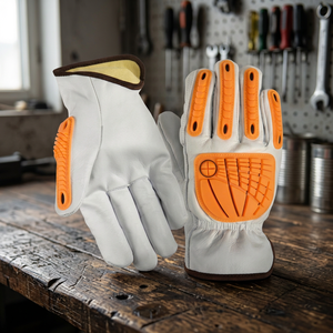 Gants de travail en cuir blanc avec paume et doigts antidérapants orange, poignets froncés, gants de sécurité polyvalents - Product Image 5